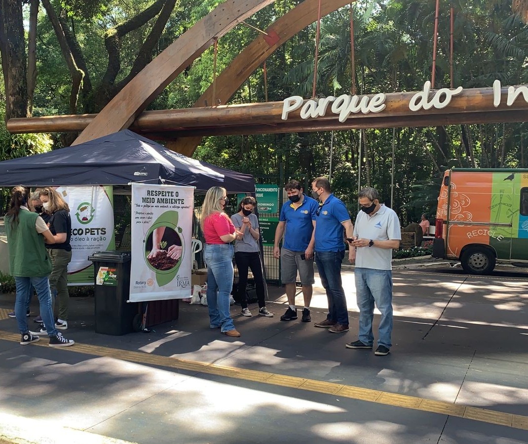 Ponto de coleta no portão do Parque do Ingá encerra Semana Lixo Zero