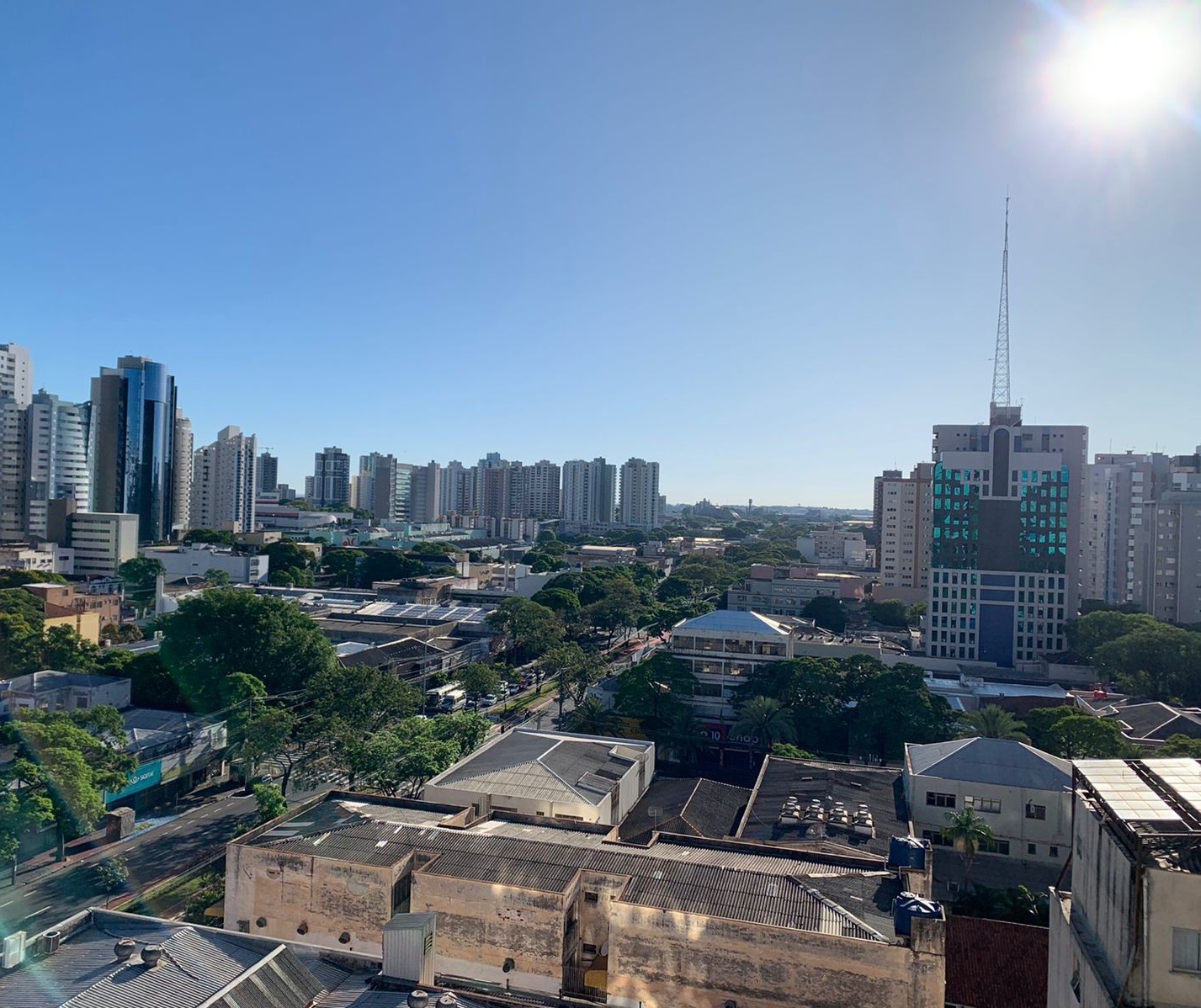 Quarta-feira será de altas temperaturas e dia ensolarado em Maringá