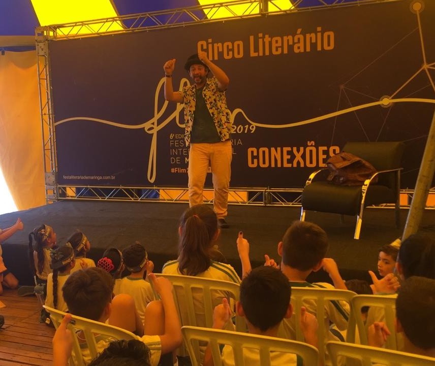 Começa a Festa Literária Internacional de Maringá