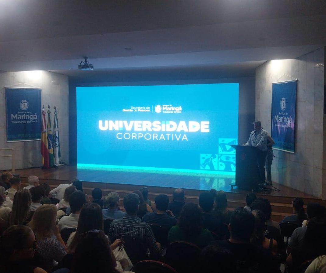 Prefeitura lança Universidade Corporativa com plataforma online de cursos