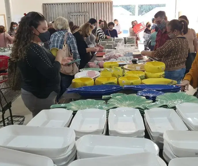 Feira de louças com preço de fábrica segue até sexta-feira (10) em Maringá