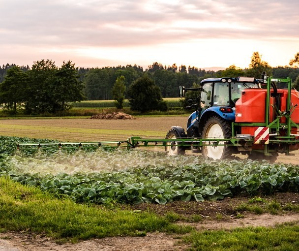 Uso de defensivos agrícolas aumentou 36% em 19 anos