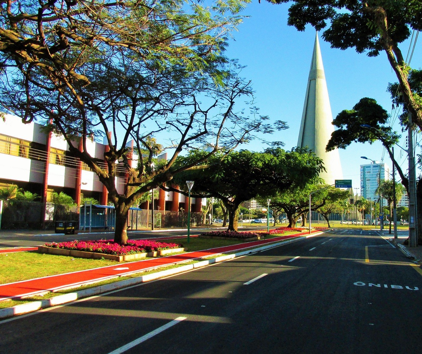 Sexta-feira (26) terá máxima de 31º C em Maringá; calor segue no fim de semana