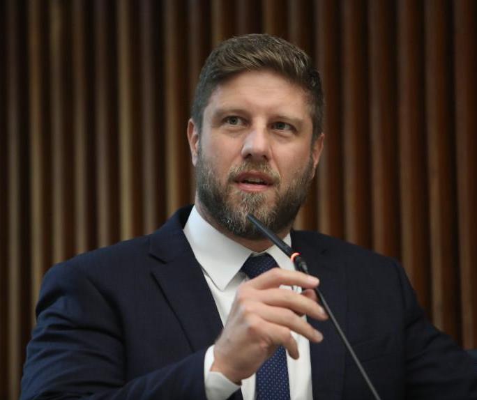 Requião Filho confirma que irá se filiar ao PDT, "só falta a formalização"