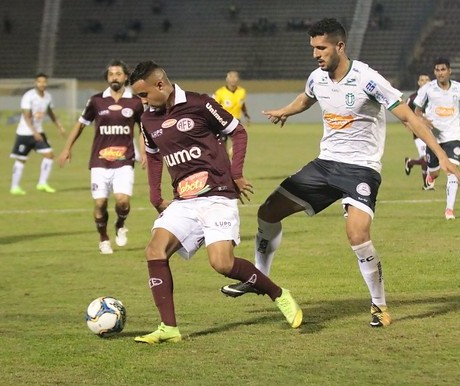 Vitória do MFC dá sobrevida ao time