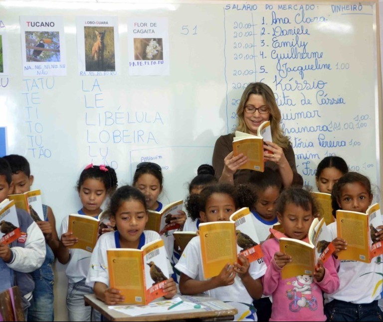 Secretaria de Educação abre processo seletivo para assistente de alfabetização