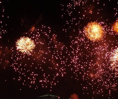 Prefeitura abre licitação para compra de fogos de artifícios, mas vereadores aprovam proibição