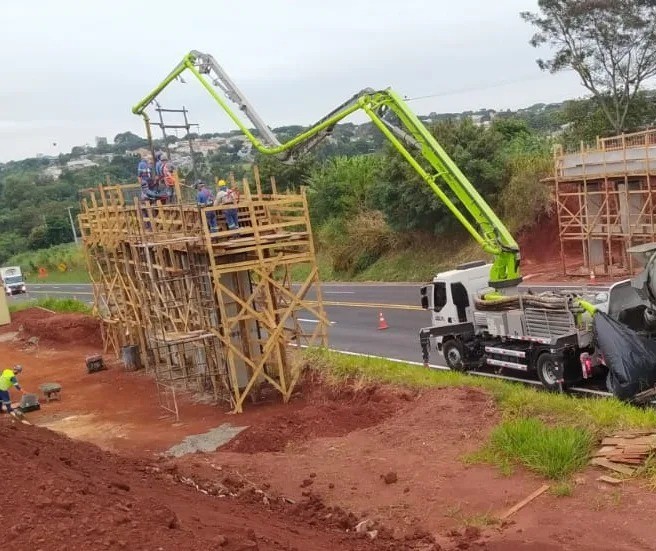 Obras de viadutos vão bloquear a PR-444 em dois finais de semana