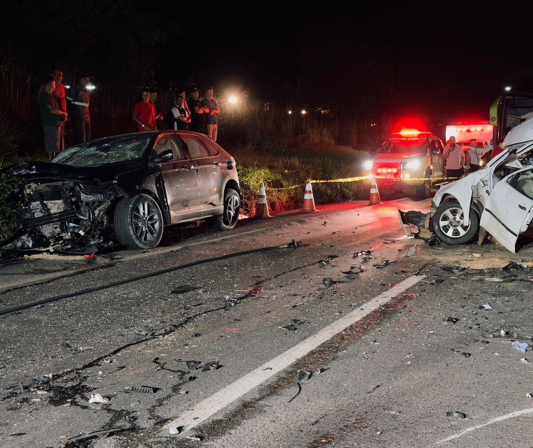 Carro invade pista contrária e provoca acidente com morte na PR-897