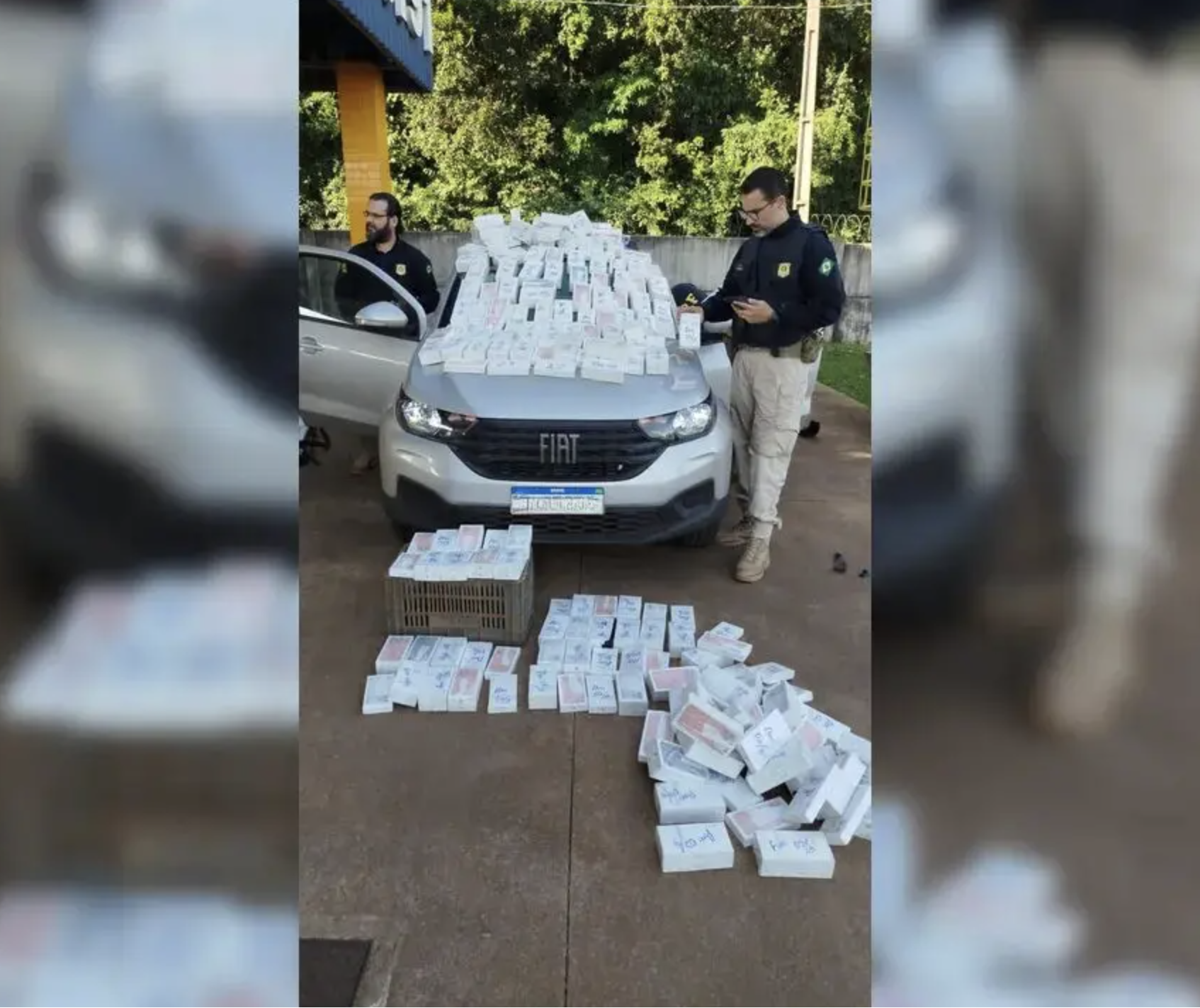 PRF apreende 350 iPhones avaliados em R$ 3 milhões no Paraná