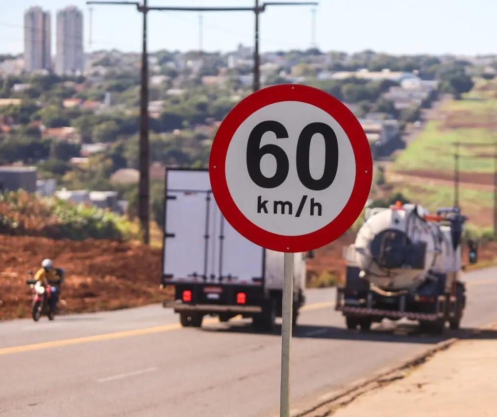 Veja os maiores excessos de velocidade registrados por radares em 2025