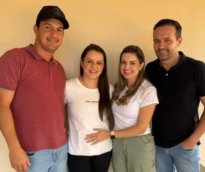 Prima é barriga solidária e ajuda casal a realizar sonho de ter filha