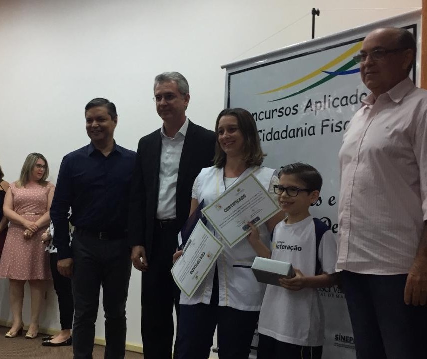 Mais de 50 alunos são premiados em Concurso de Redação, Frases e Desenhos