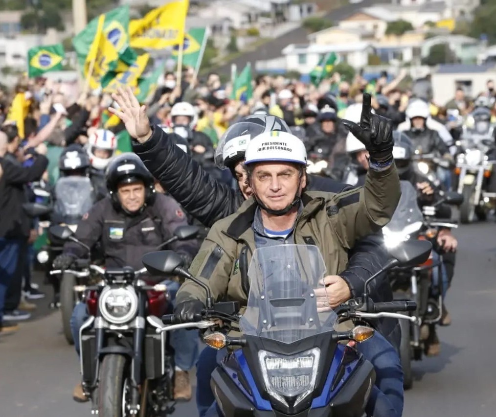 Presidente Jair Bolsonaro deve participar de motociata em Maringá