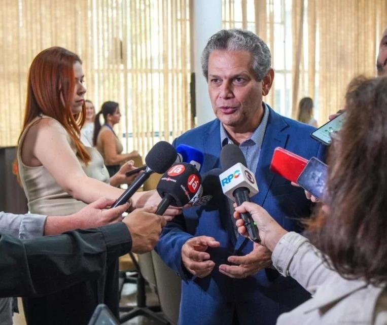 Nesta quinta-feira, 12, Câmara de Maringá vota pedido de licença para Silvio viajar à Colômbia