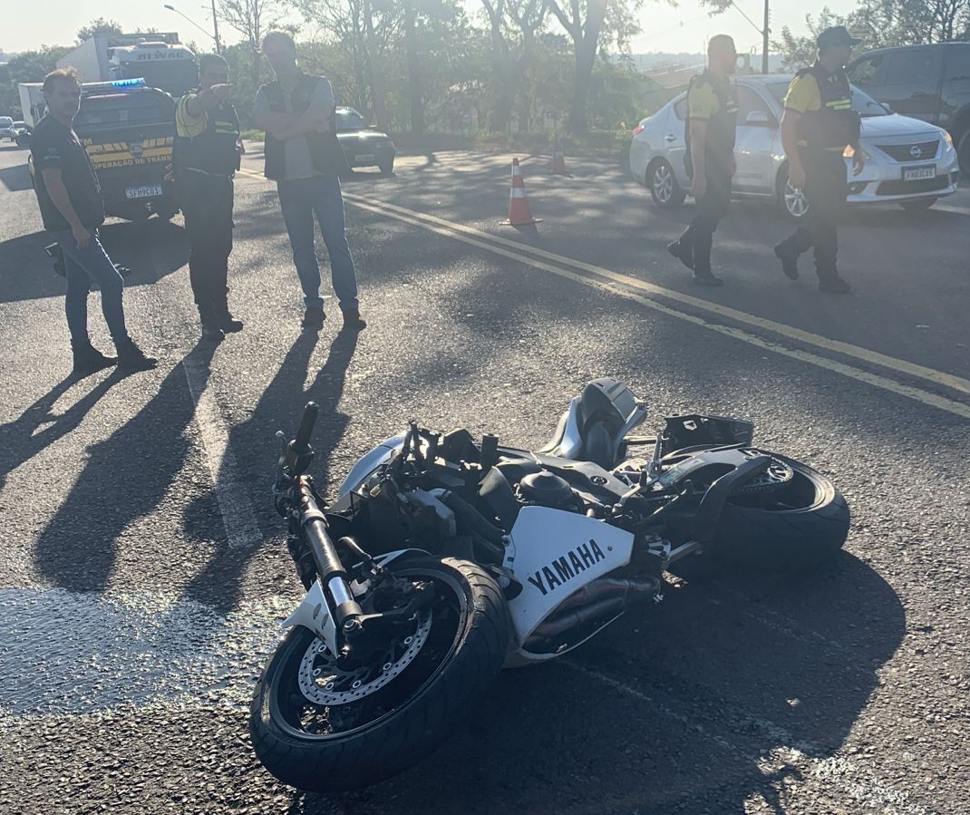 Motociclista e pedestre morrem em acidente no Contorno Sul