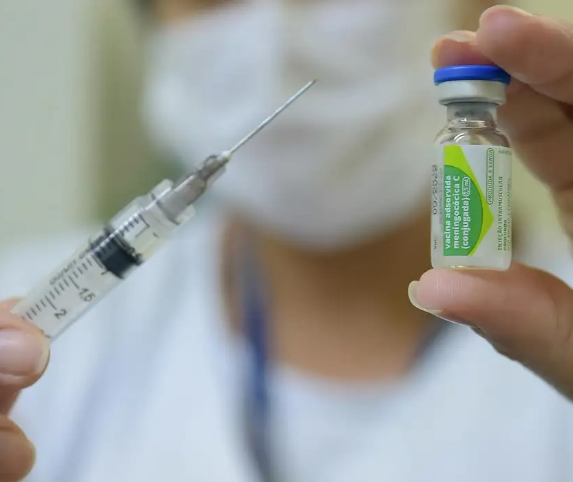 Nova vacina contra a meningite começa a ser aplicada nessa terça-feira (1º)