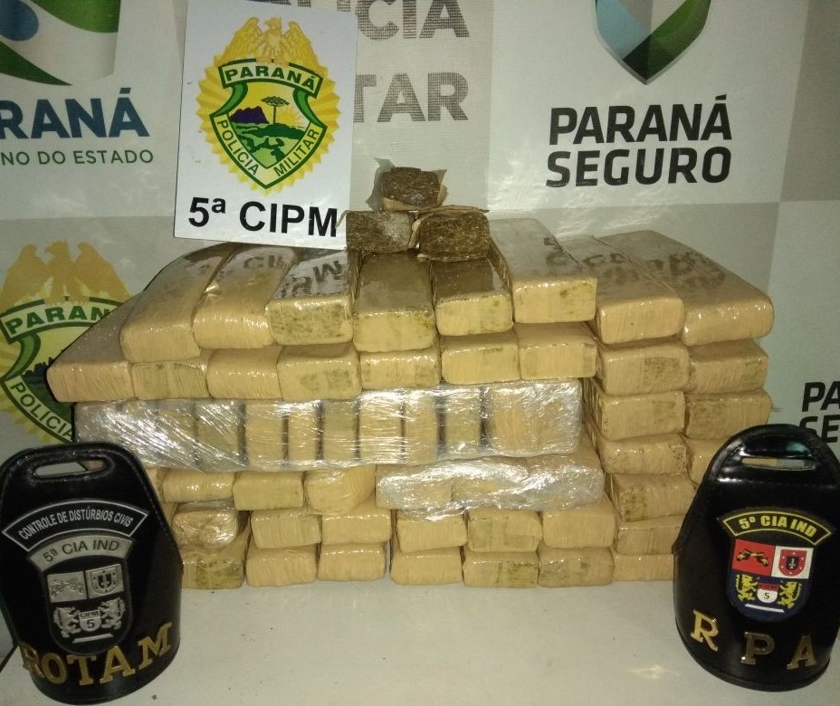 Homem é preso com mais de 60 kg de maconha