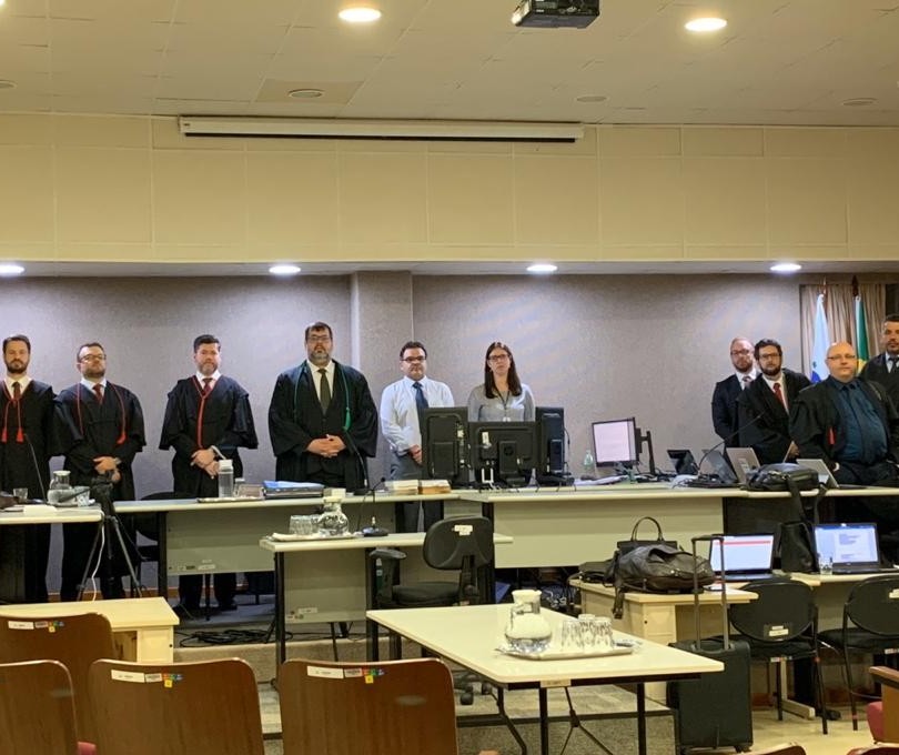 Atrasos marcam primeiro dia de julgamento dos réus no crime contra auditor fiscal