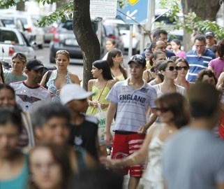 No sábado (30), após a Black Friday, comércio irá funcionar até as 18h