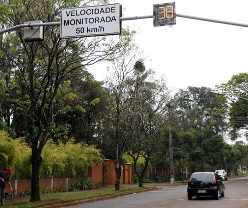 Multas por radares: 203 mil em um ano em Maringá