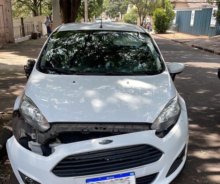 Policial atira contra suspeitos na Avenida Cerro Azul, em Maringá