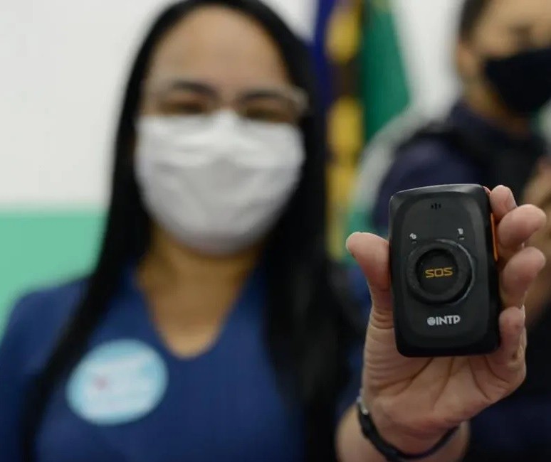 Botão do pânico salvou pelo menos quatro mulheres no primeiro semestre em Maringá