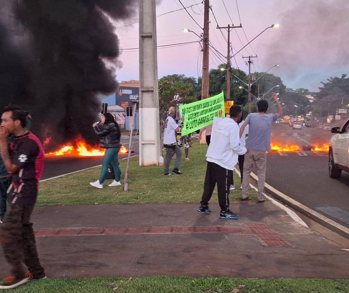 Morte de jovem de 22 anos em ação da PM gera protestos em Londrina