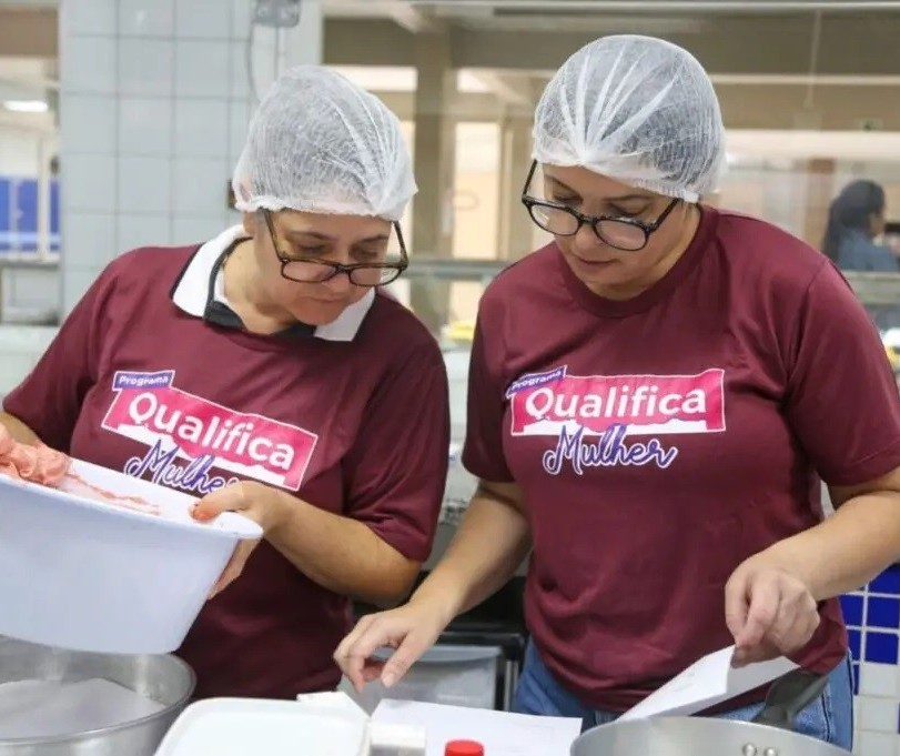 Prefeitura oferece cursos profissionalizantes gratuitos para mulheres