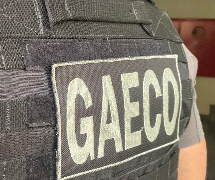 Gaeco fecha auto-escola clandestina e prende médico em Sarandi