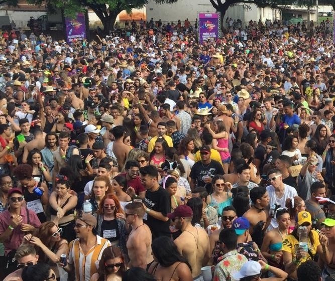 Requerimento aprovado na Câmara pergunta se vai ter carnaval em Maringá