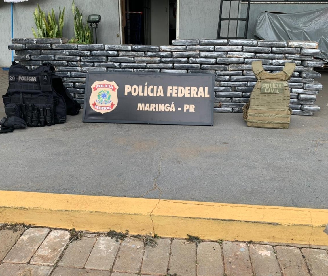 Polícia apreende 168 kg de cocaína em caminhão carregado com soja que viria para Maringá