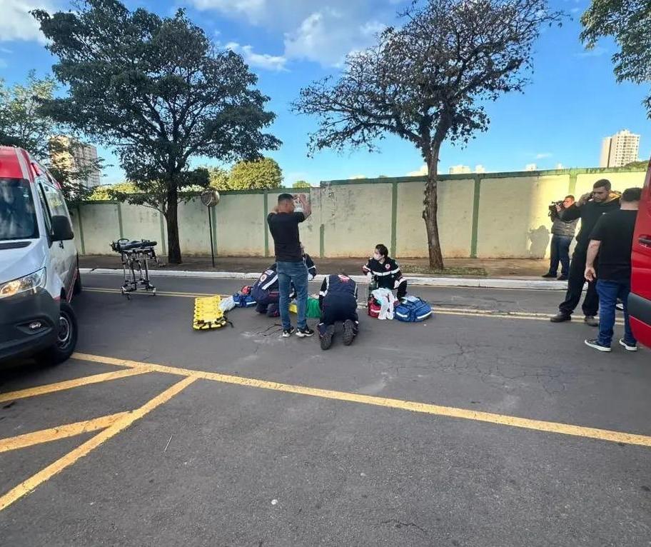 Homem é atropelado por Biz em Maringá e fica em estado grave