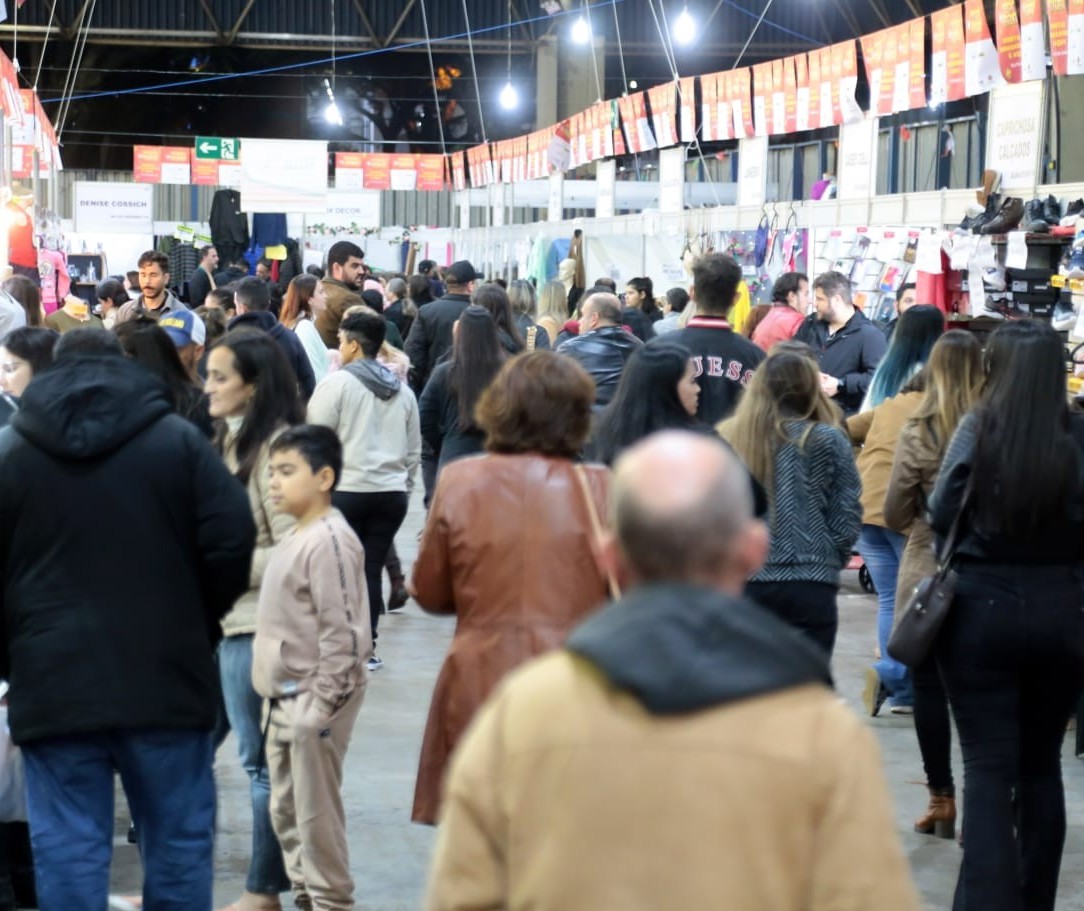 Mega Outlet Feira Ponta de Estoque começa nesta quarta (10) em Maringá