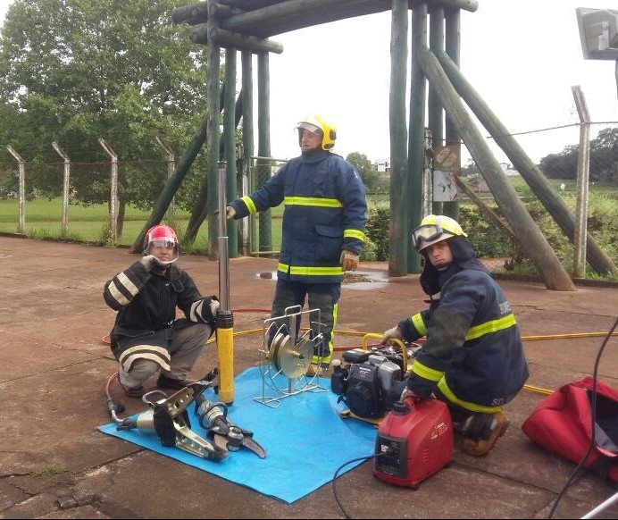 Corpo de Bombeiros realiza ações em público