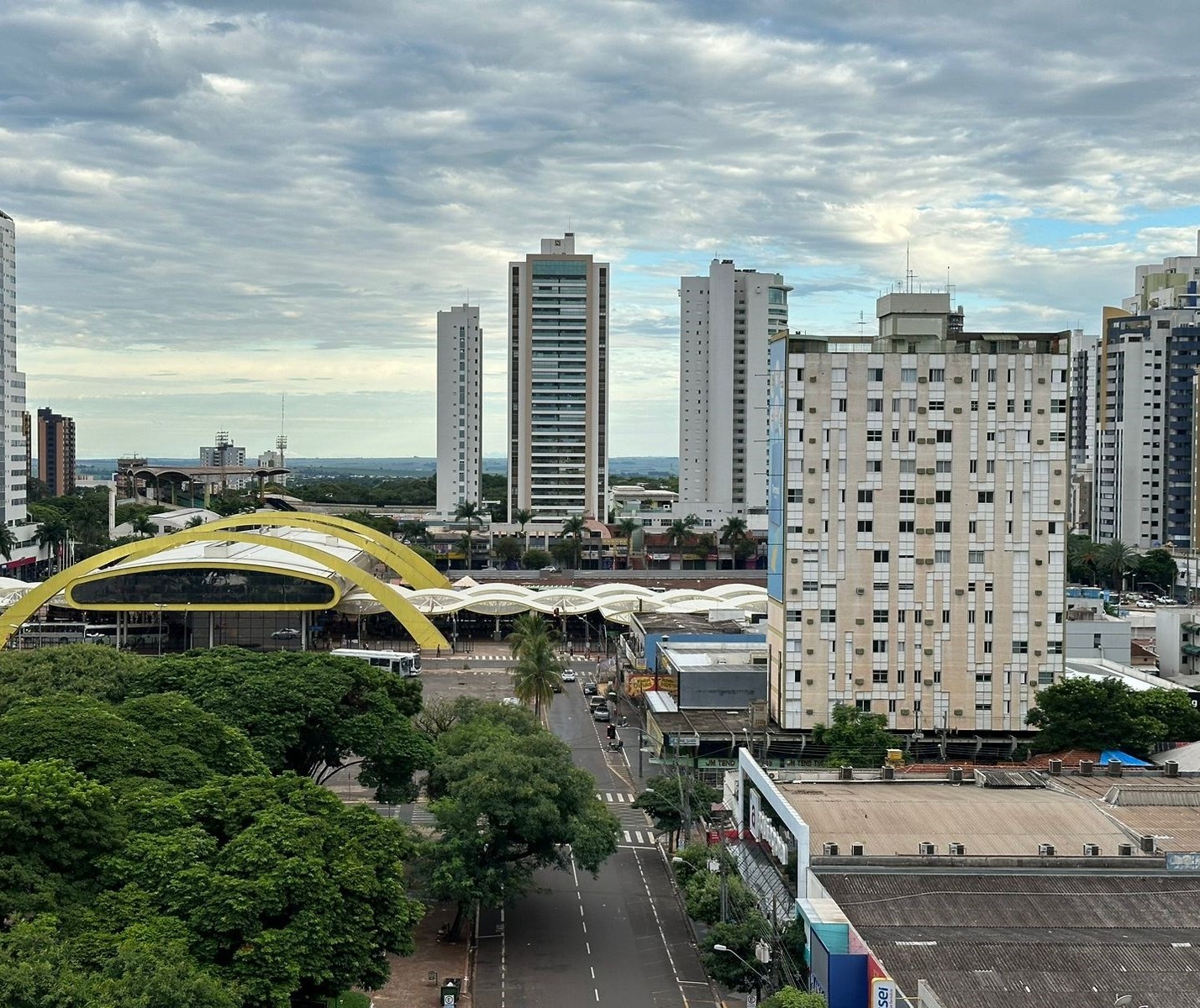 Veja a previsão do tempo para Maringá nesta segunda-feira (22)