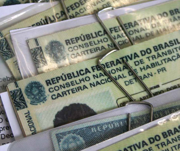 1.200 carteiras de habilitação aguardam retirada na Ciretran de Maringá