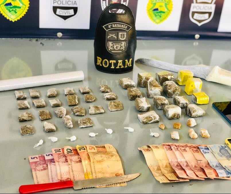 Dupla é presa com maconha, cocaína e crack em Maringá