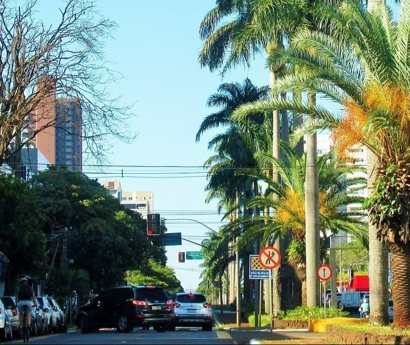 Com máxima prevista de 36º C, terça-feira (20) segue sem chuva em Maringá