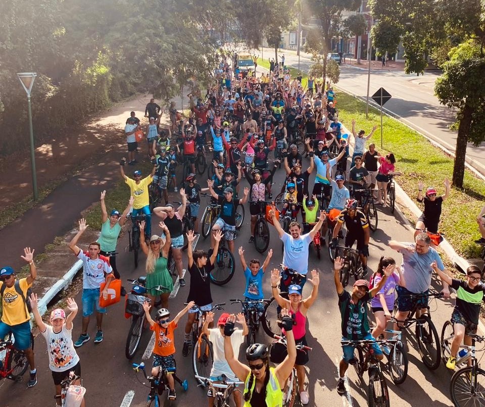 Passeio Ciclístico da Primavera movimenta o domingo dos maringaenses