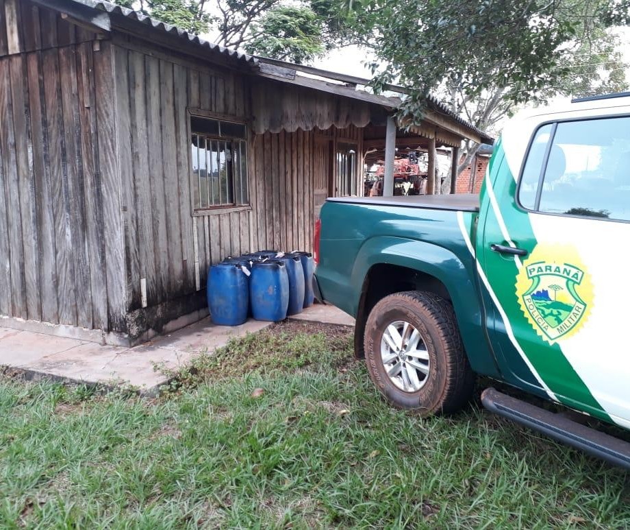 Polícia Ambiental apreende gasolina do Paraguai sendo vendida clandestinamente