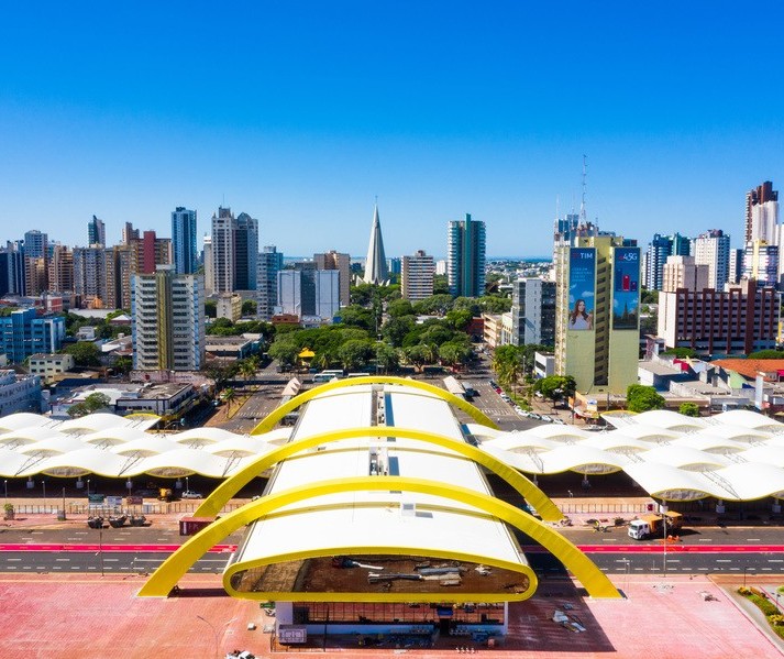 Frente fria chega a Maringá e temperaturas baixam novamente, mas sol predomina