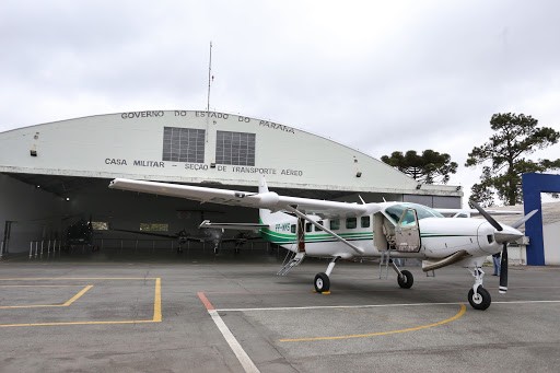 Frota aérea do Paraná vai transportar as vacinas e insumos aos municípios