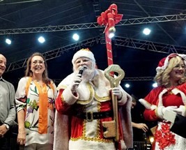 Papai Noel chega a Maringá