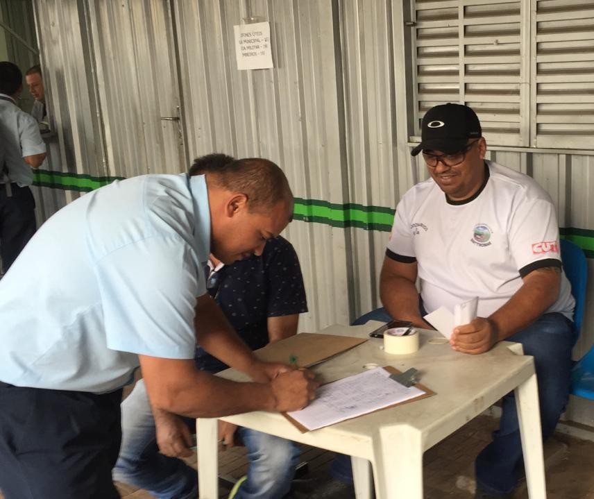 Motoristas da TCCC decidem ao longo desta sexta-feira (2) se aceitam ou não a proposta da empresa