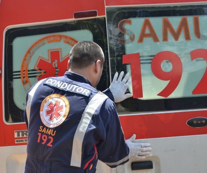 Carreta roubada em Umuarama se envolve em acidente com quatro veículos na PR-323