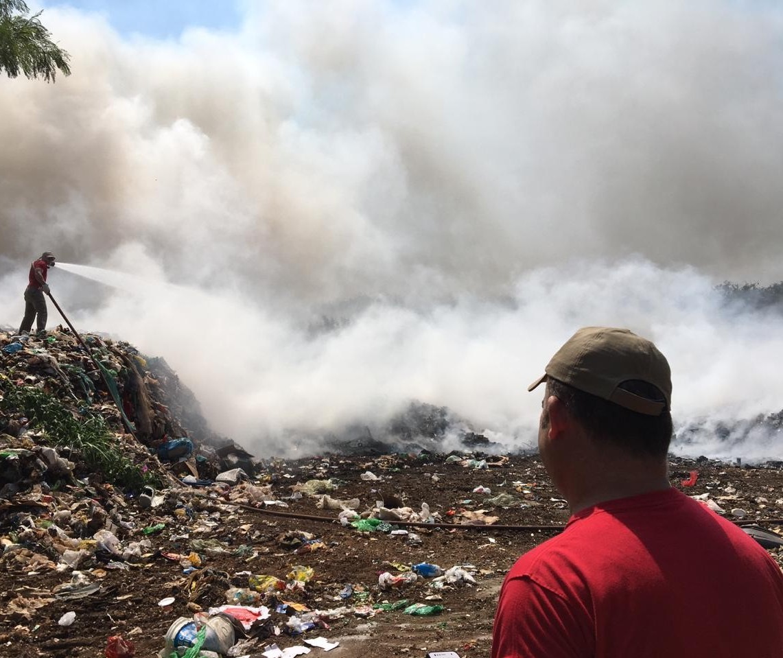 Cooperativa de recicláveis pega fogo