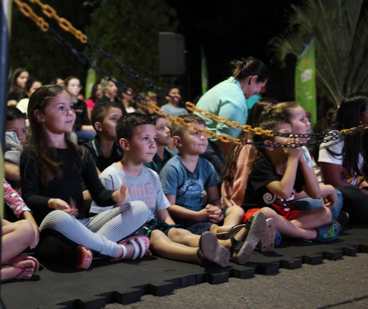 Oito cidades da região recebem sessões gratuitas do ‘Cinema na Praça'