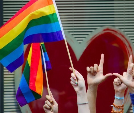 Parada LGBT ocorre em Maringá no domingo (19)