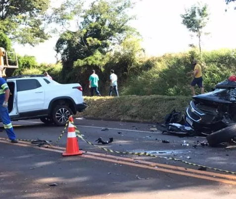 Motorista de 24 anos fica em estado grave após colisão frontal na BR-369